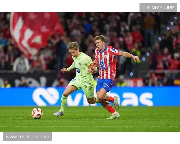 德容vs恩佐·费尔南德斯 中场组织能力差距在哪