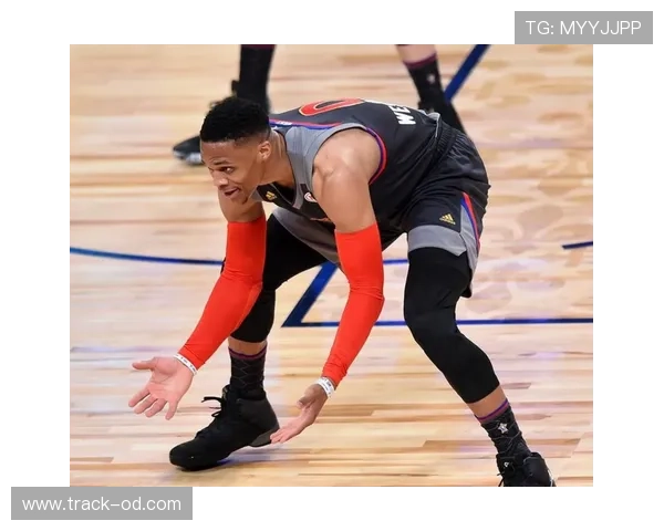 拉塞尔·威斯布鲁克三分命中率低迷对比季后赛突破效率明显下降